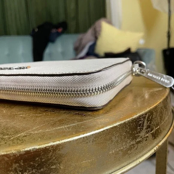 Michael Kors Jet Set Large Saffiano Leather Wallet - Picture 8 of 12